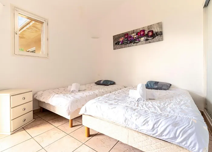 De Standing Piscine- Vue Panoramique Vila