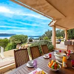 De Standing Piscine- Vue Panoramique 别墅