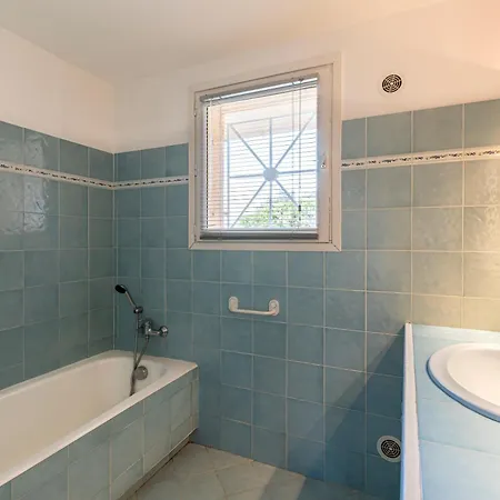 De Standing Piscine- Vue Panoramique Porto-Vecchio (Corsica)